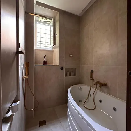 A Dolce Casa Romana Lux Jacuzzi Metro A 2 Min * Rome