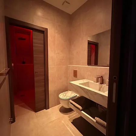 A Dolce Casa Romana Lux Jacuzzi Metro A 2 Min Rome