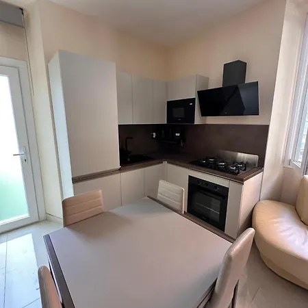 Appartement A Dolce Casa Romana Lux Jacuzzi Metro A 2 Min Rome