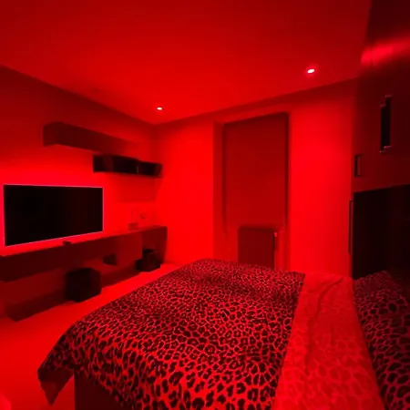 شقة A Dolce Casa Romana Lux Jacuzzi Metro A 2 Min